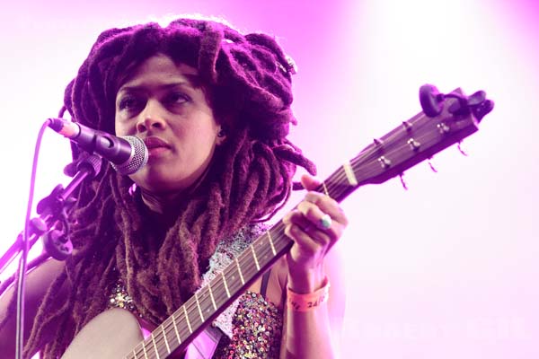 VALERIE JUNE - 2013-08-24 - SAINT CLOUD - Domaine National - Scene Pression Live - 